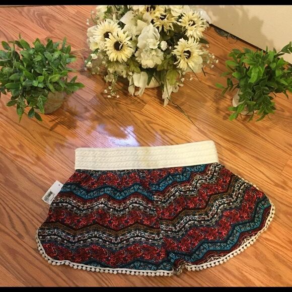 No Boundaries Mulri-Color Crichet Waist Boho Shorts S - Picture 4 of 7